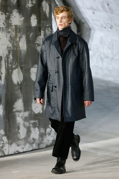 Look 29
